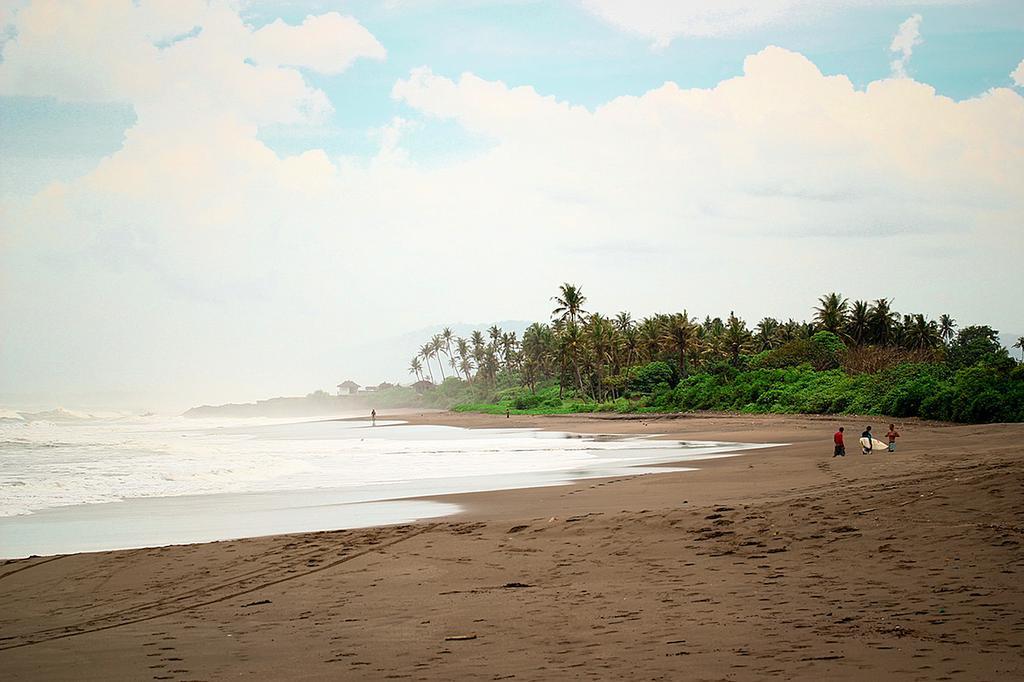 Kubu Kedungu Villas Tanah Lot  Exterior photo